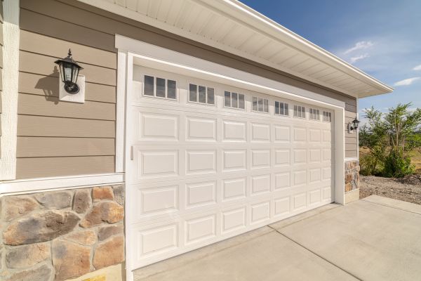 Cost of Garage Lifting in Lilburn